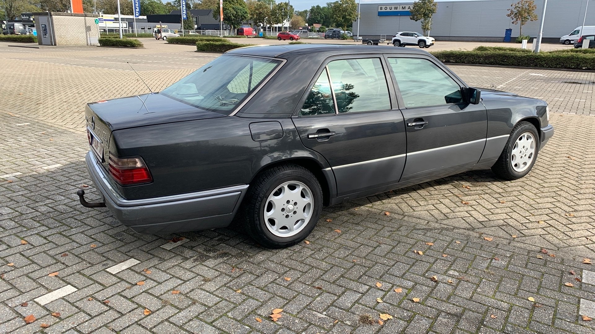 Mercedes 200 D. “93  zeer nette oldtimer., Auto's, Bedrijf, Te koop, Trekhaak
