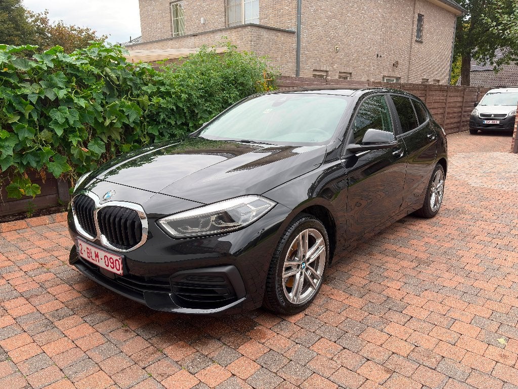 BMW 118iA F40 2021 | 140pk Automaat |17 M-velgen |1.5j Garan, Autos, BMW, Achat, Entretenue par le concessionnaire, Noir, 5 portes