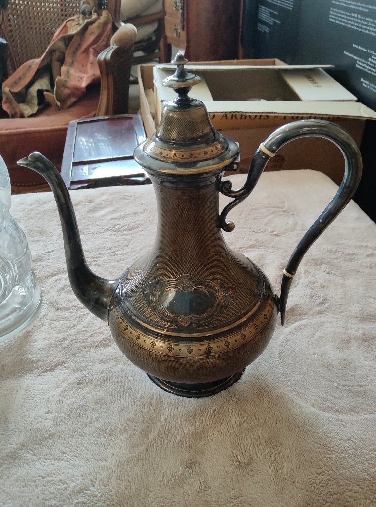 Ancienne cafetière métal argenté orfèvrerie XIXe guilloché, Enlèvement ou Envoi