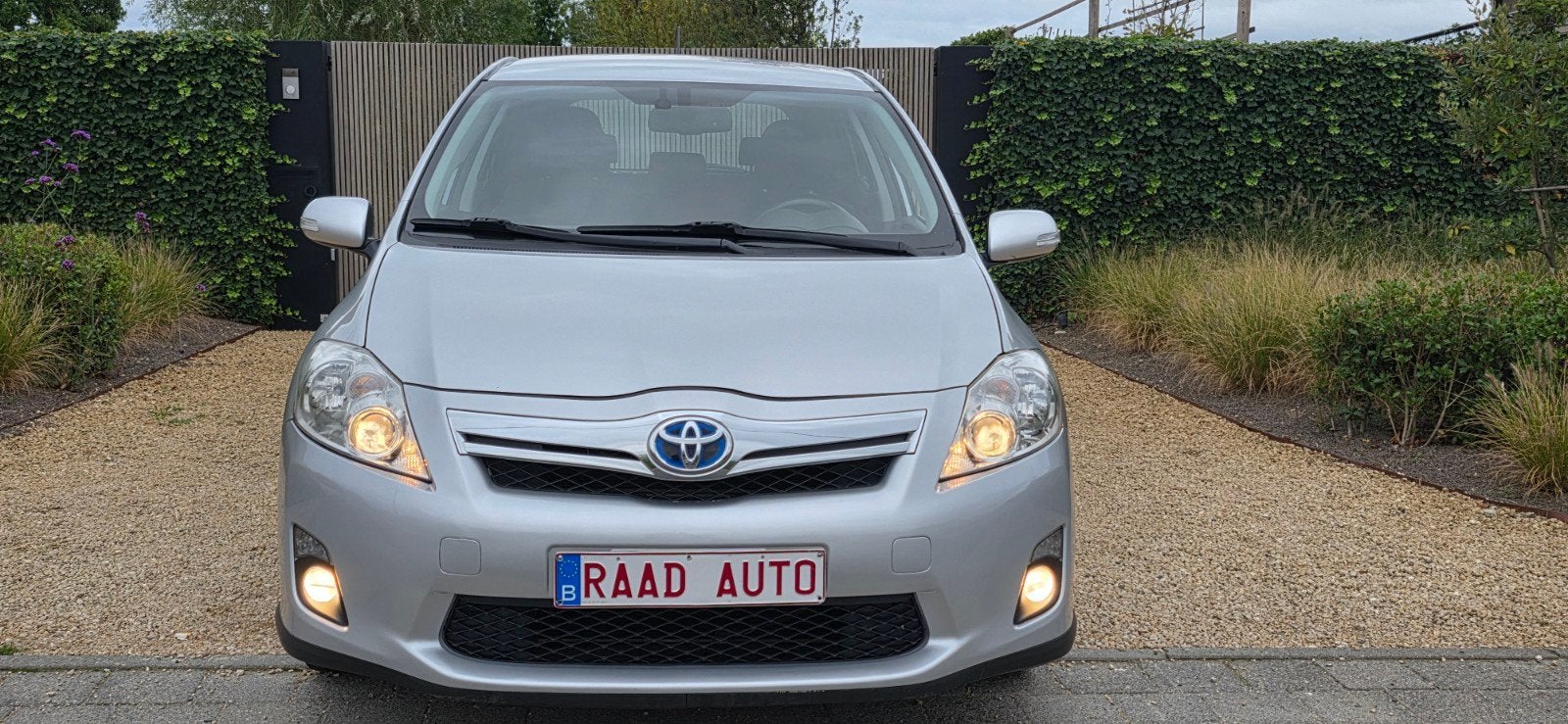 Toyota Auris 1.8_ hybride 73kw _ camera _ GPS _perfecte staa, Stof, Zwart, 4 cilinders, Bedrijf