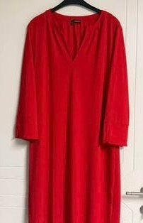 Nieuwe prachtige dames jurk  (42), Ophalen, Maat 42/44 (L), Nieuw, Rood
