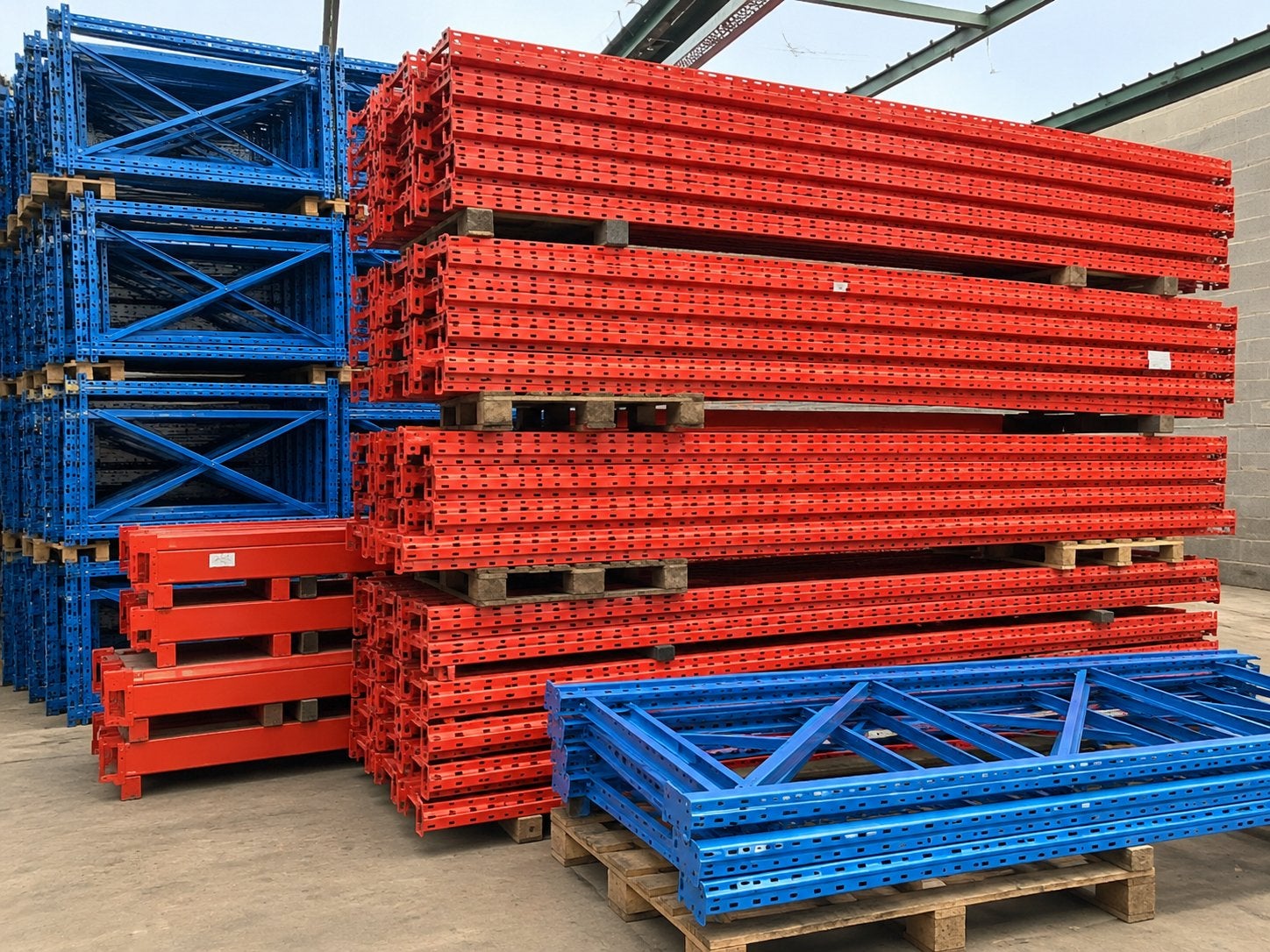 À VENDRE – RACKS À PALETTES EN GRANDE QUANTITÉ, Articles professionnels, Enlèvement