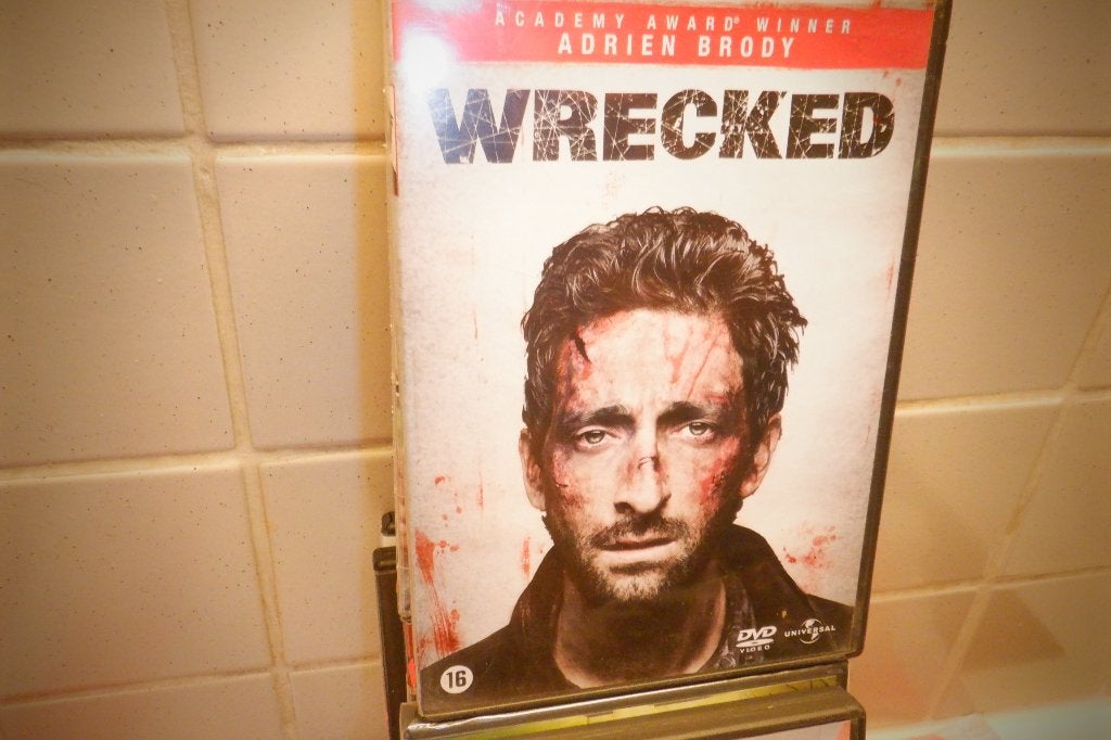 DVD Wrecked.(Adrien Brody), Cd's en Dvd's, Bonusmateriaal, Vanaf 16 jaar, Ophalen of Verzenden, Zo goed als nieuw