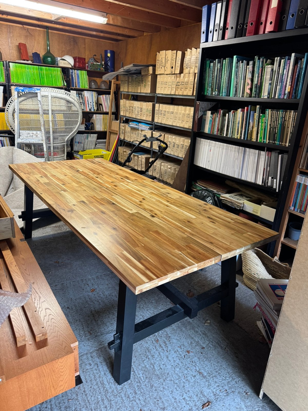 SKOGSTA Eettafel 6 personen IKEA - Acacia massief hout, Huis en Inrichting, Ophalen, Zo goed als nieuw, IKEA, Hout