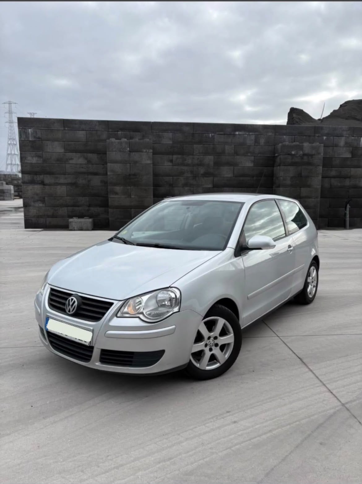 Volkswagen Polo 1.4 Essence Spring Edition 69 000 km !, Autos, Argent ou Gris, Achat, Boîte manuelle, Noir