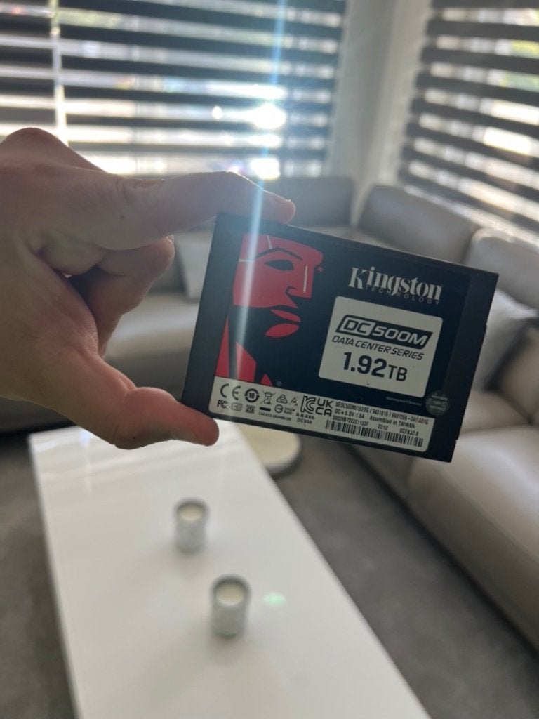 KINGSTON SSD 1,92 TB, Computers en Software, Harde schijven, Refurbished, Desktop, Intern, SSD, SATA, Ophalen of Verzenden