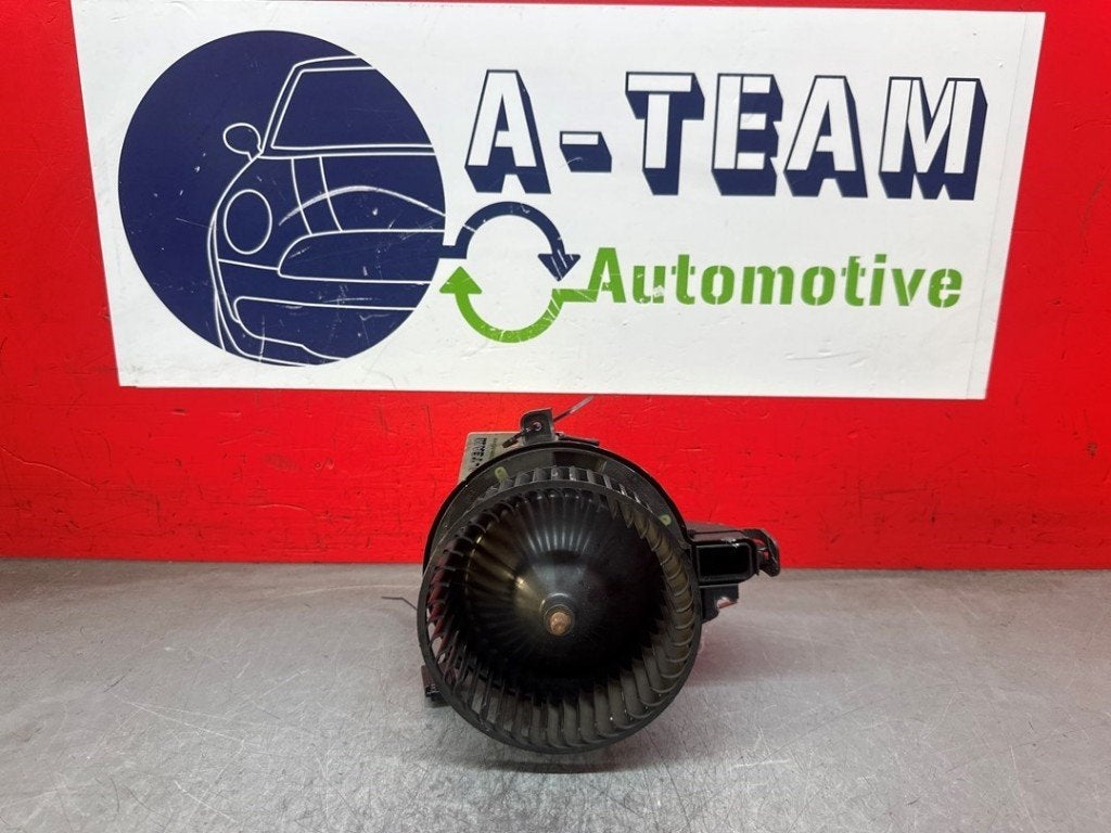 VENTILATEUR RADIATEUR MOTEUR Audi A1 Sportback (GBA), Auto-Union-Straße  1,
85057  Ingolstadt, DE, Info@audi.de, Audi, Utilisé