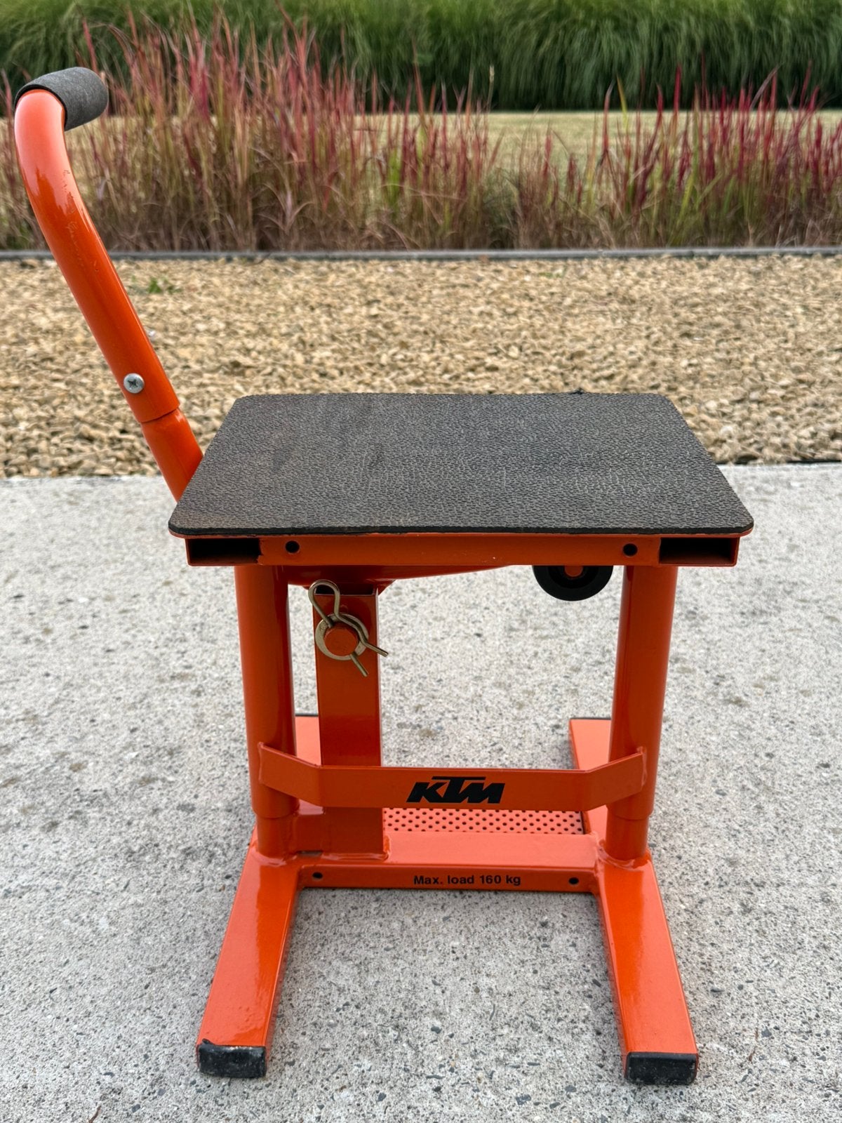 KTM motorfietsstandaard, Ophalen