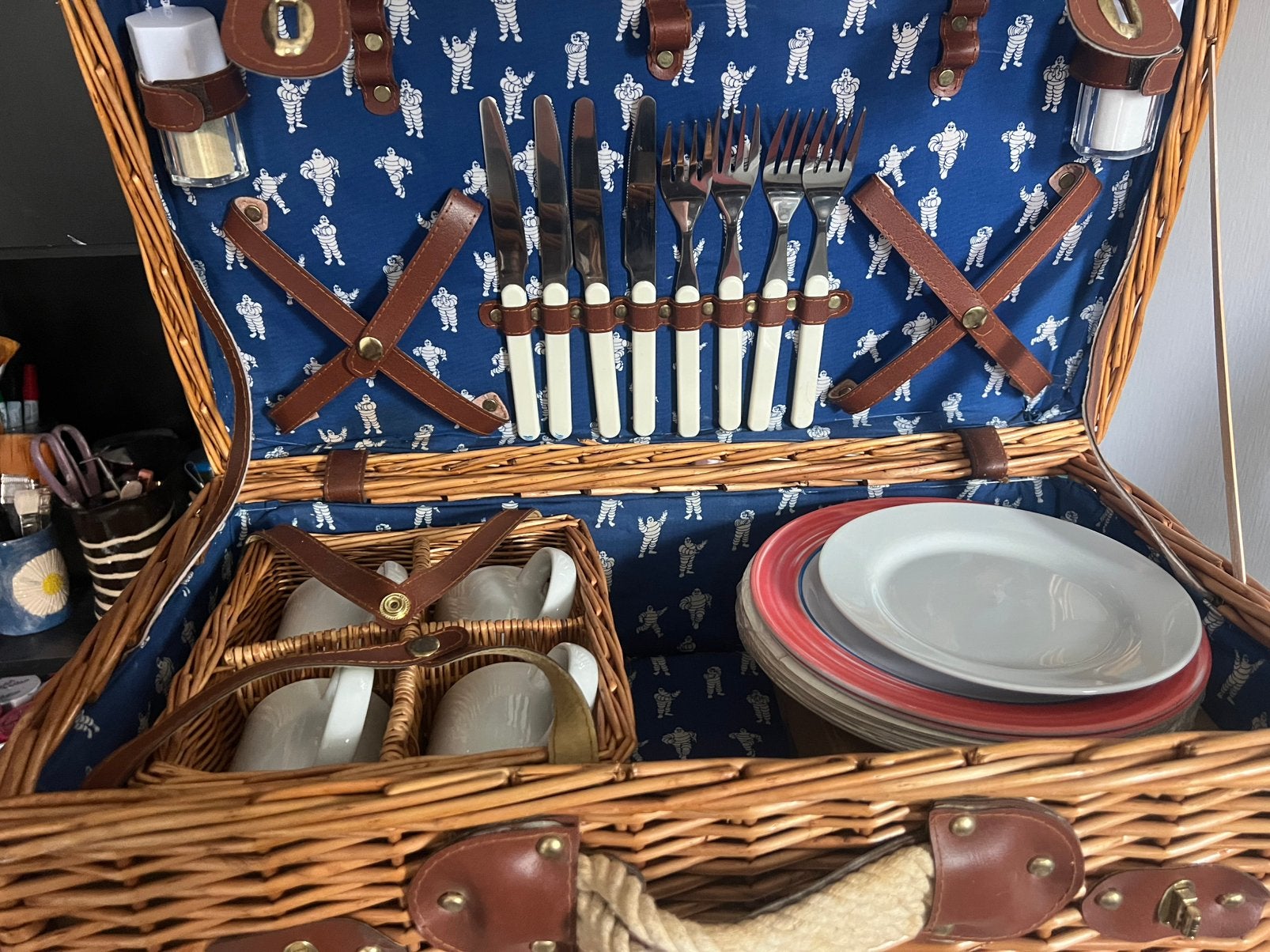 Picknickmand nieuw, Hobby en Vrije tijd, Picknickmanden, Ophalen, Zo goed als nieuw