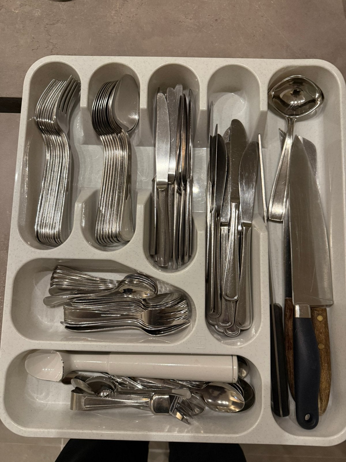 Set de couverts complet + curseur, Maison & Meubles, Cuisine | Couverts, Enlèvement ou Envoi, Comme neuf, Set de couverts