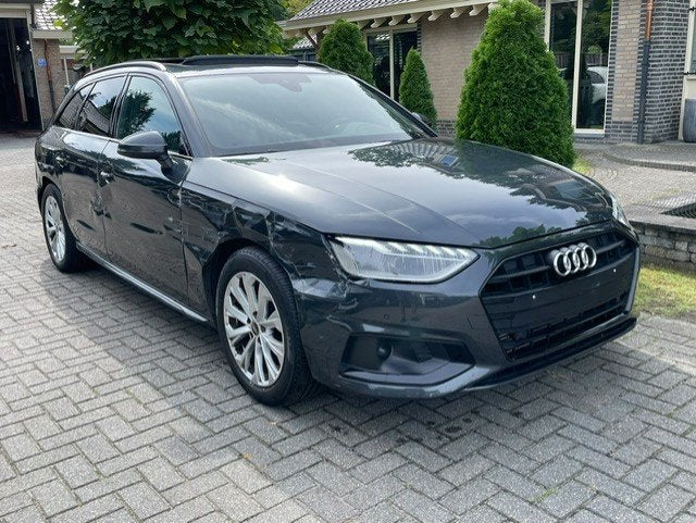 Audi A4 35 TFSI Advanced PANO NAVI CAMERA LEDER, Argent ou Gris, Break, Automatique, Audi