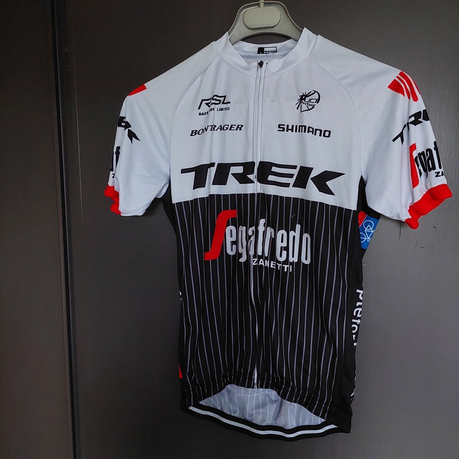 Tenue de cyclisme Trek taille L maillot et culotte, Enlèvement ou Envoi, Neuf, Trek