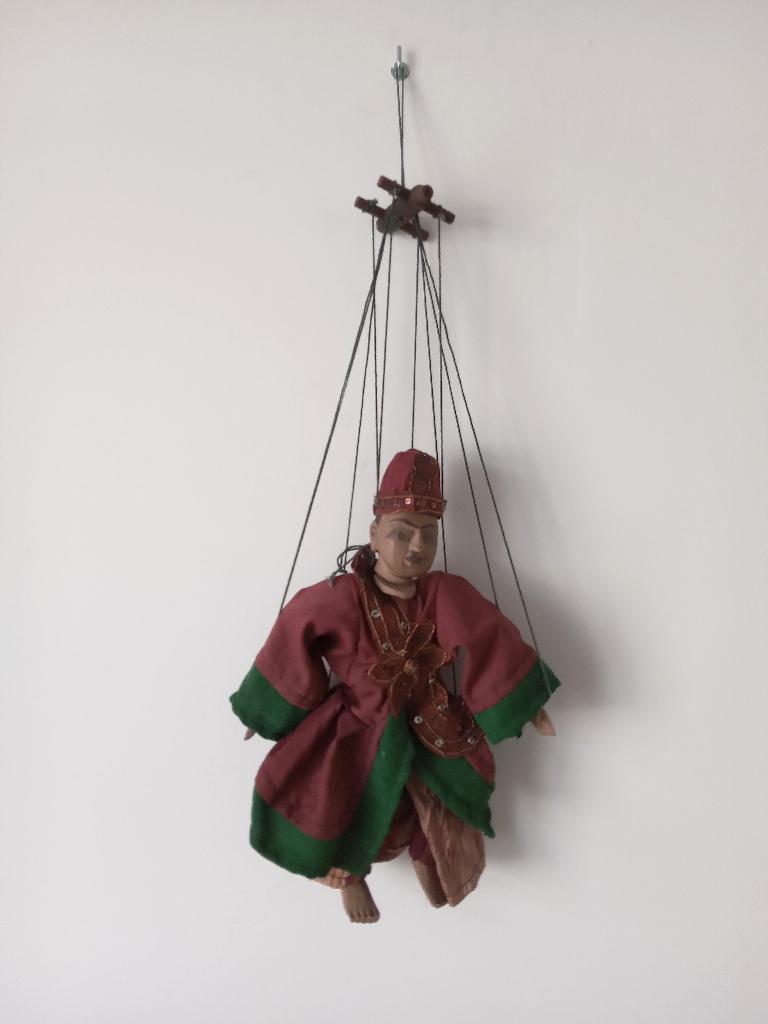 Marionnette birmane, Envoi