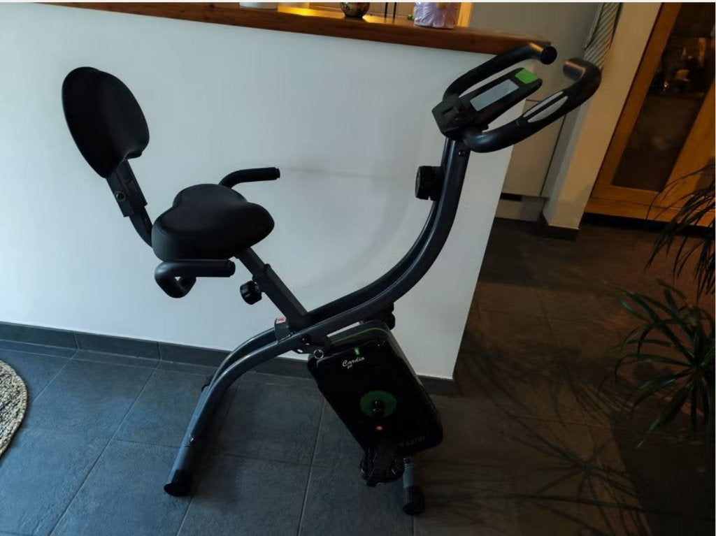 TUNTURI Cardio Fit opvouwbare hometrainer met rugleuning, Ophalen, Zo goed als nieuw, Hometrainer