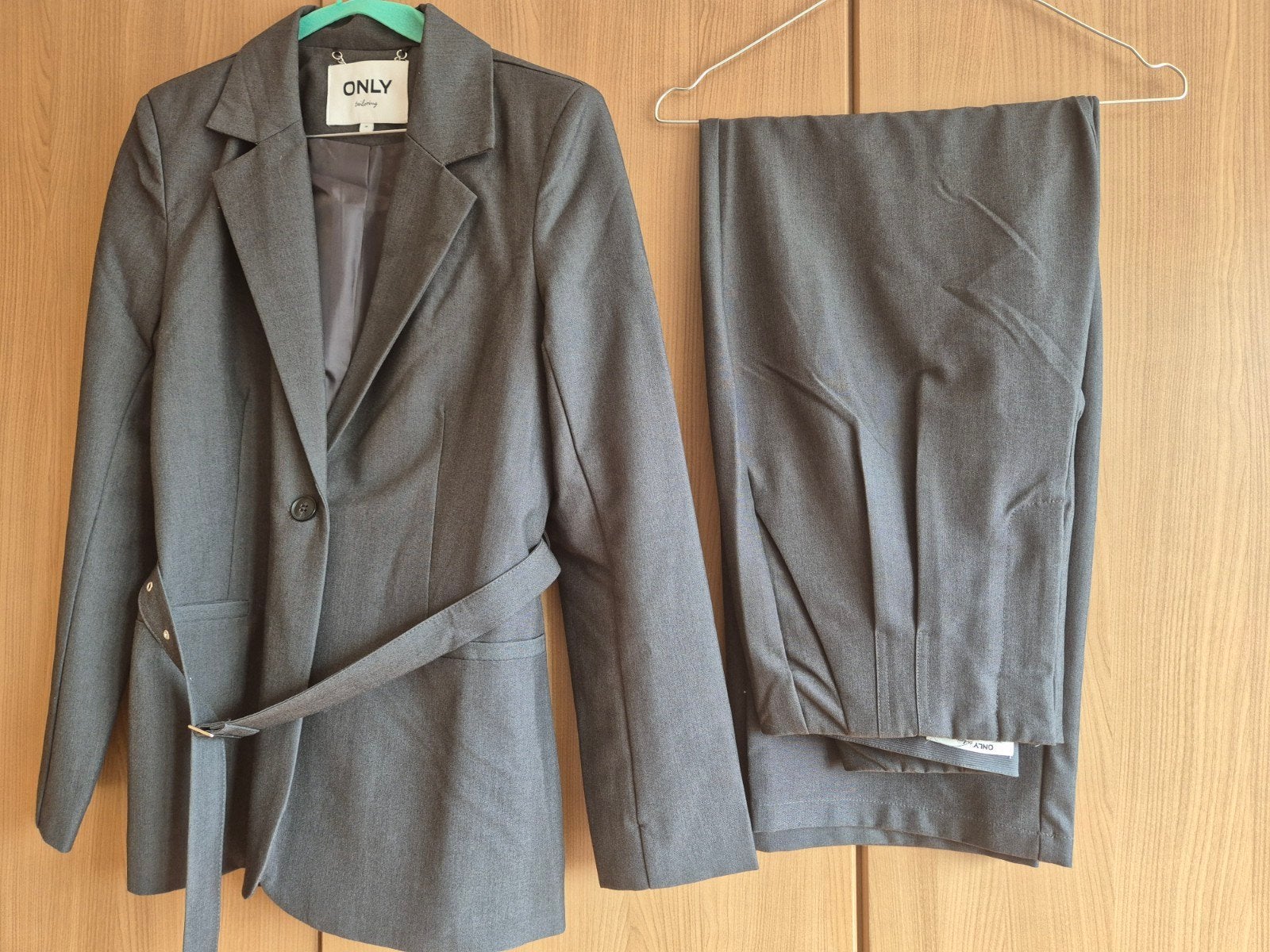 dames kostuum, Kleding | Dames, Only, Ophalen of Verzenden, Zo goed als nieuw, Maat 36 (S)