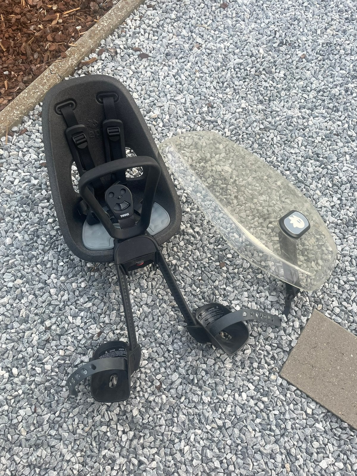 Fietsstoel thule nexxt mini + windscherm, Fietsen en Brommers, Ophalen, Voetsteuntjes, 0 t/m 18 kg, Voorzitje