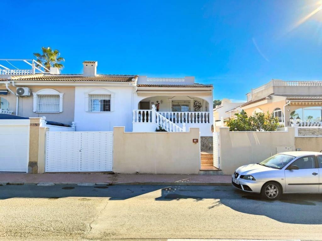 Maison mitoyenne avec terrasse sur le toit/Ciudad Quesada, Immo, Étranger, Espagne, Maison d'habitation, Autres