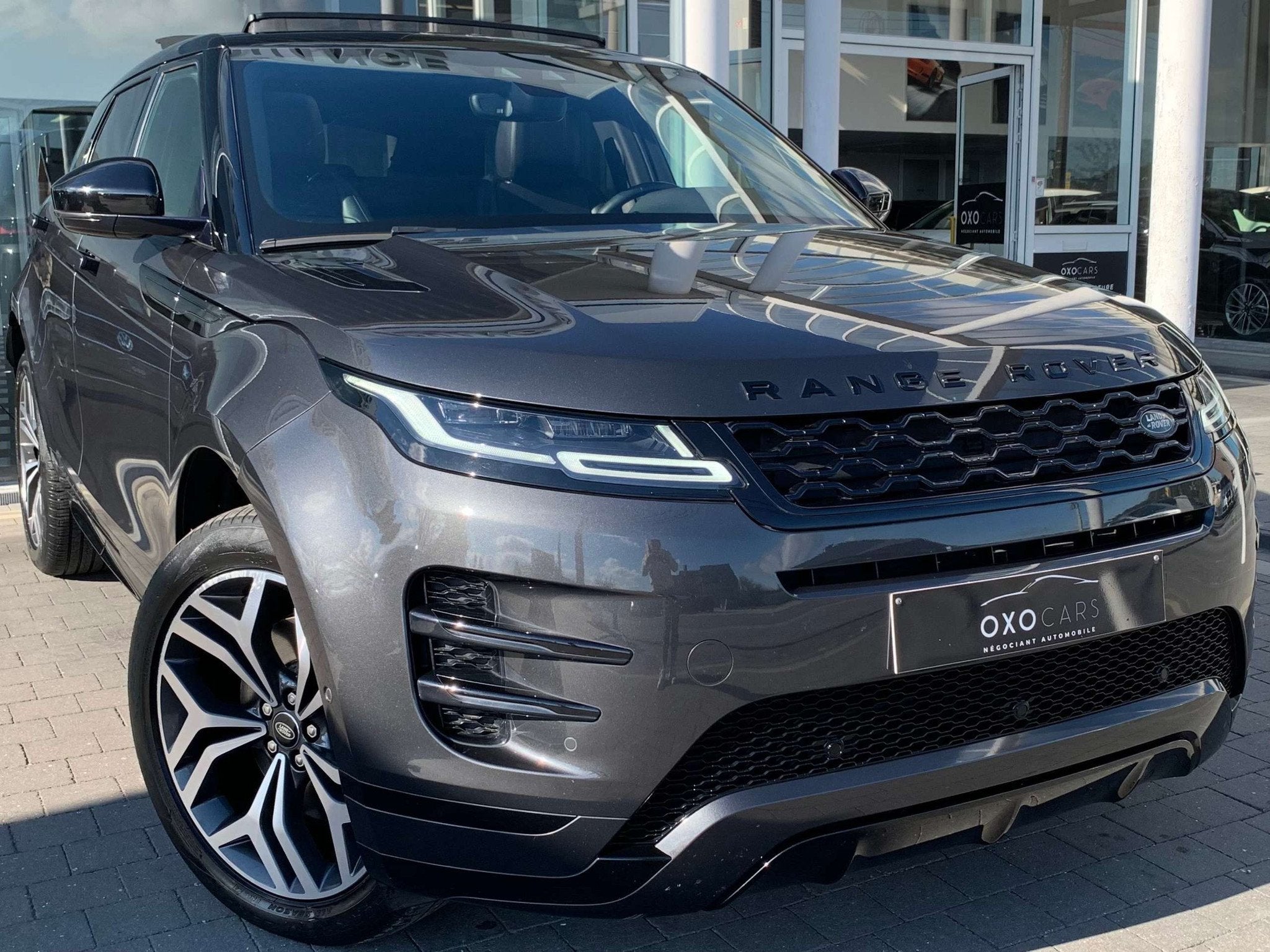 Land Rover Range Rover Evoque 2.0TD4 180CV / 4WD / R-Dynamic, Automaat, 4 cilinders, Leder, Bedrijf
