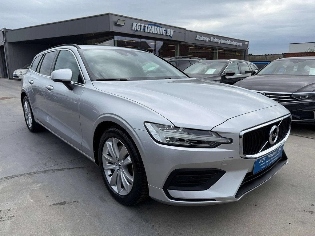 Volvo V60 2.0 B3 AUTOMAAT NAVIGATIE HARMAN KARDON CAMERA CAR, Argent ou Gris, Euro 6, Entreprise, Noir