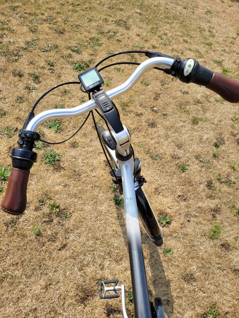 Mooie elektrische fiets voor groot persoon,1m80, Fietsen en Brommers, Ophalen, Zo goed als nieuw