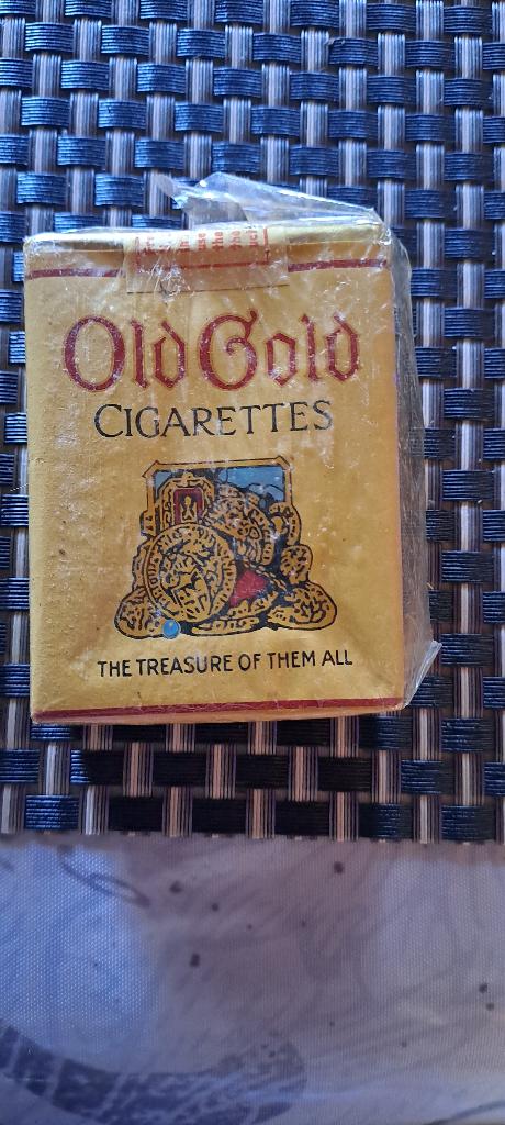 Paquet de cigarettes OLD GOLD. pour collection, Enlèvement, Comme neuf