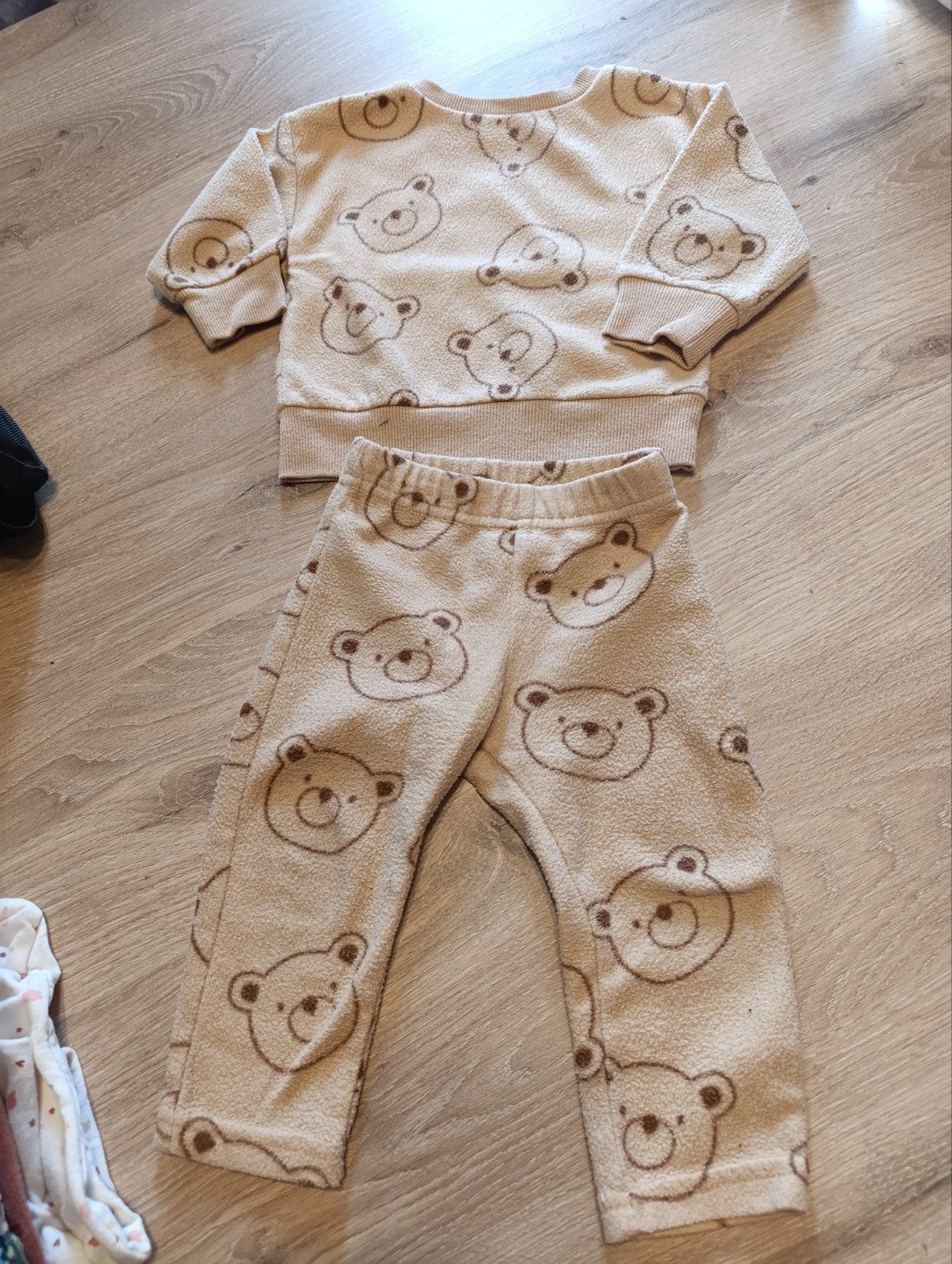 a vendre une ensemble pyjama 12 m, Kleding | Dames, Homewear, Ophalen