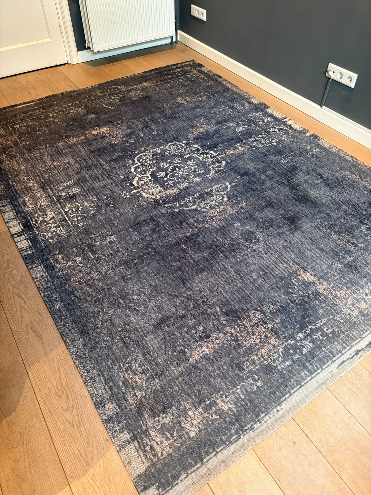 Vloerkleed van Louis de Poortere, Ophalen, Zo goed als nieuw