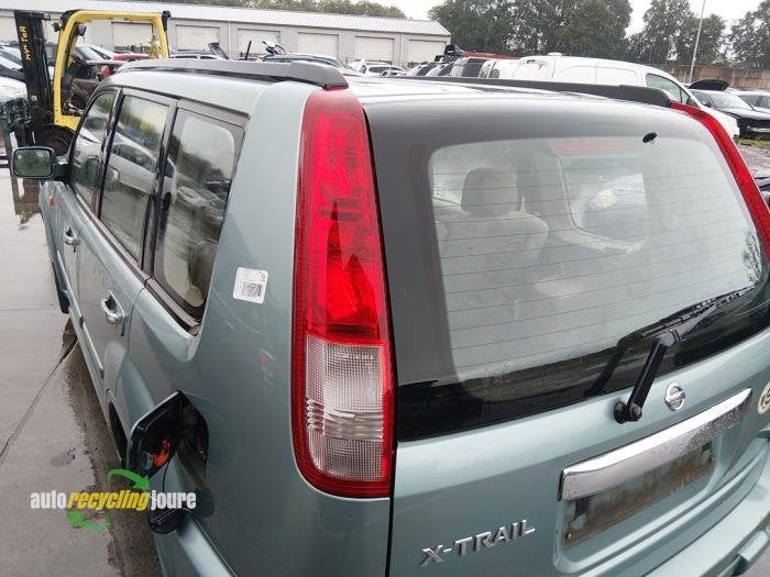 Feu arrière gauche d'un Nissan X-Trail, -, -, 3 mois de garantie, Utilisé
