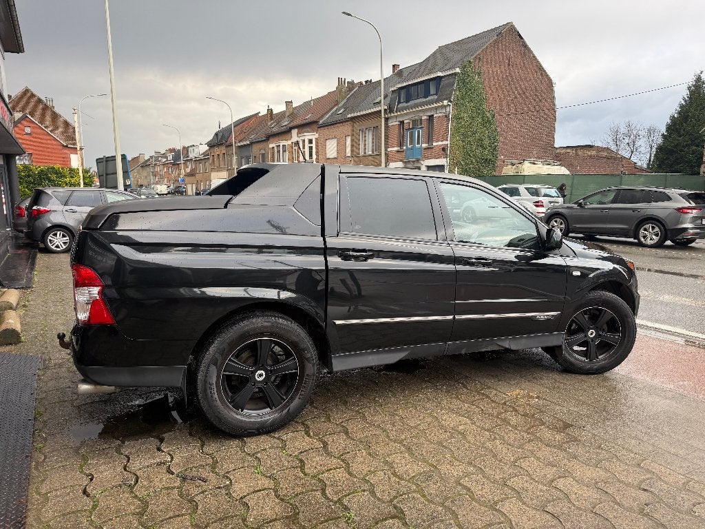 SsangYong Actyon Sport 2.0 Turbo 4WD 4WD BTW Bij*Netto 8264*, Auto's, Euro 5, Stof, Zwart, Zwart