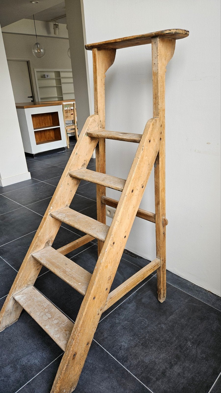 Houten ladder, Enlèvement