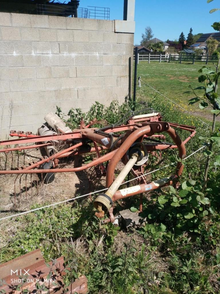Hooi machine voor achter traktor., Ophalen
