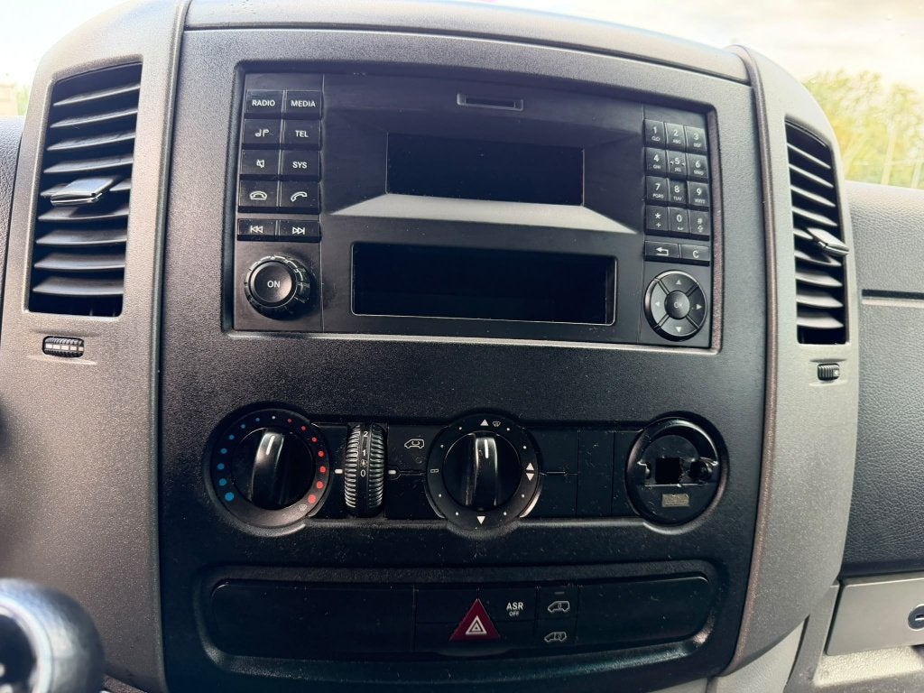 Mercedes Sprinter 314 (Stock ID 33697) — 24