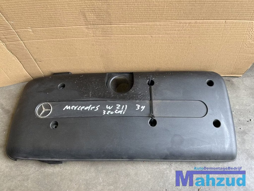 MERCEDES E-klasse w211 3.2 cdi Motorbescherm plaat 2002-2009, Gebruikt, Mercedes-Benz AG, Mercedes-Benz, Mercedesstrasse 120
70372  Stuttgart, DE