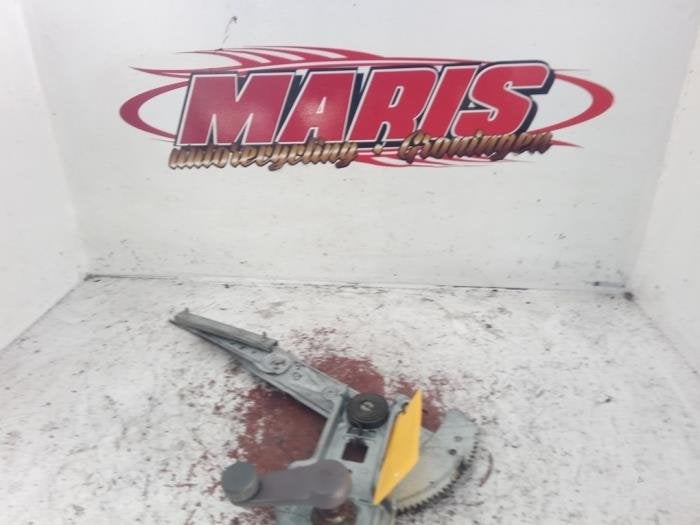 Mécanique vitre 2portes avant droite d'un Nissan Micra, -, -, 3 mois de garantie, Utilisé