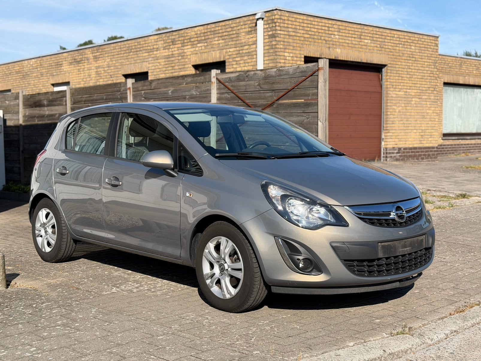 OPEL CORSA/ESSENCE/AUTOMATIQUE/PRETE A IMMATRICULER, Euro 5, Achat, 63 kW, 5 portes