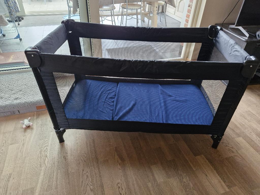 Babycampingbedje, Kinderen en Baby's, Ophalen, Zo goed als nieuw