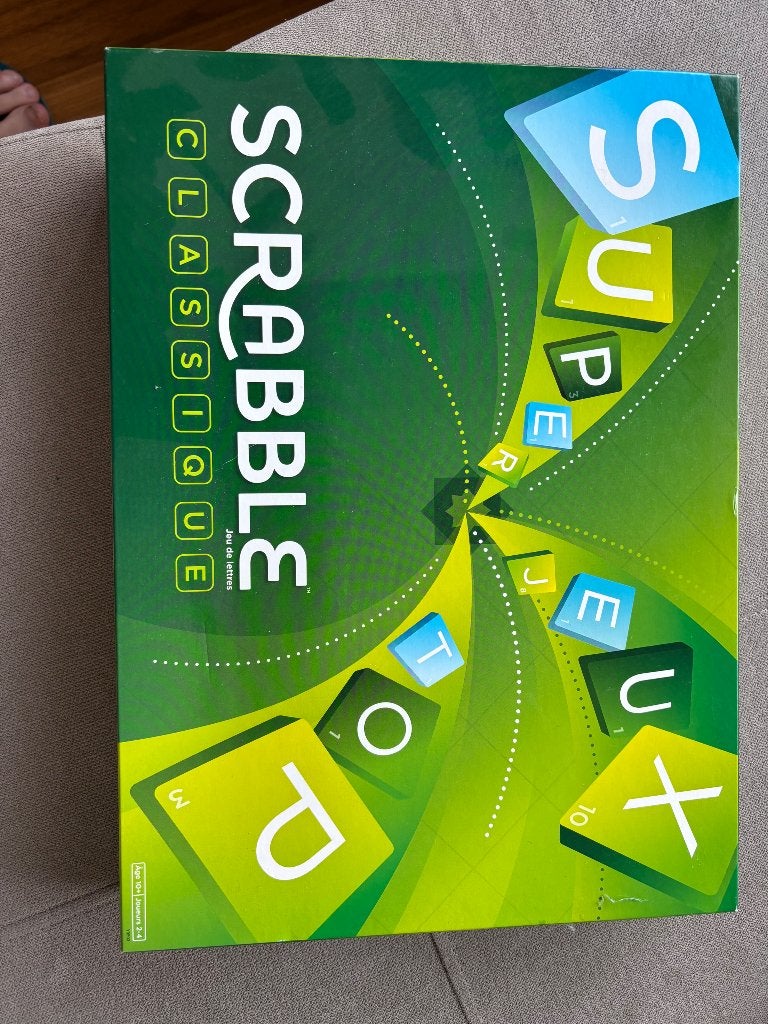 Scrabble français, Hobby & Loisirs créatifs, Trois ou quatre joueurs, Enlèvement, Neuf, Jeu de voyage