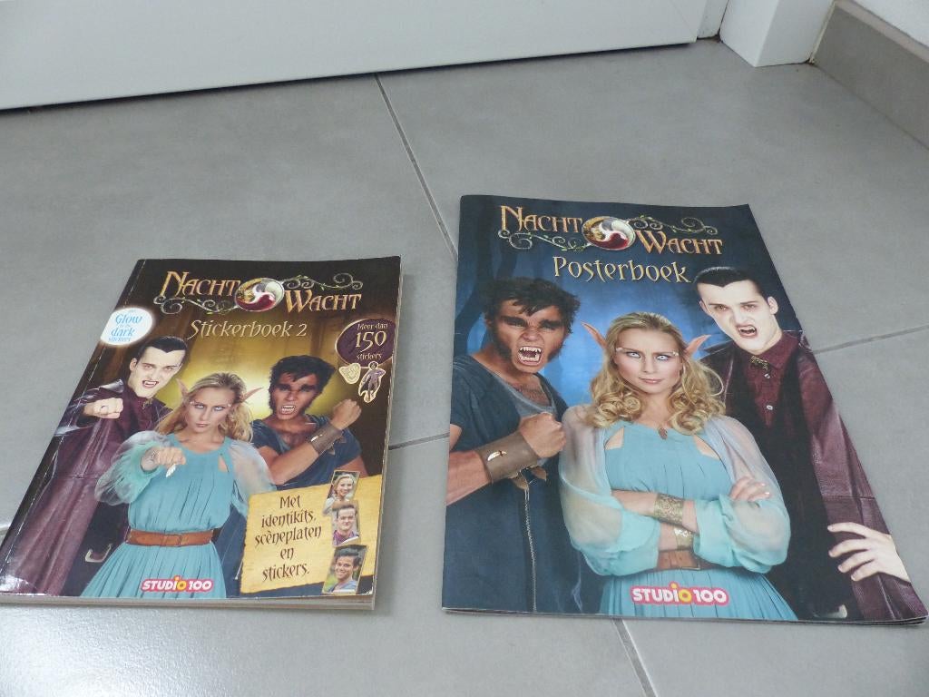 De Nachtwacht stickerboek + posterboek, Ophalen of Verzenden, Zo goed als nieuw