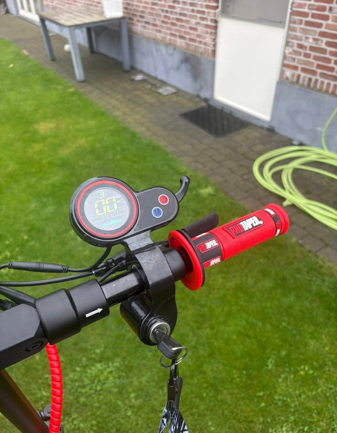 Elektrische step, Fietsen en Brommers, Ophalen, Zo goed als nieuw, Elektrische step (E-scooter)