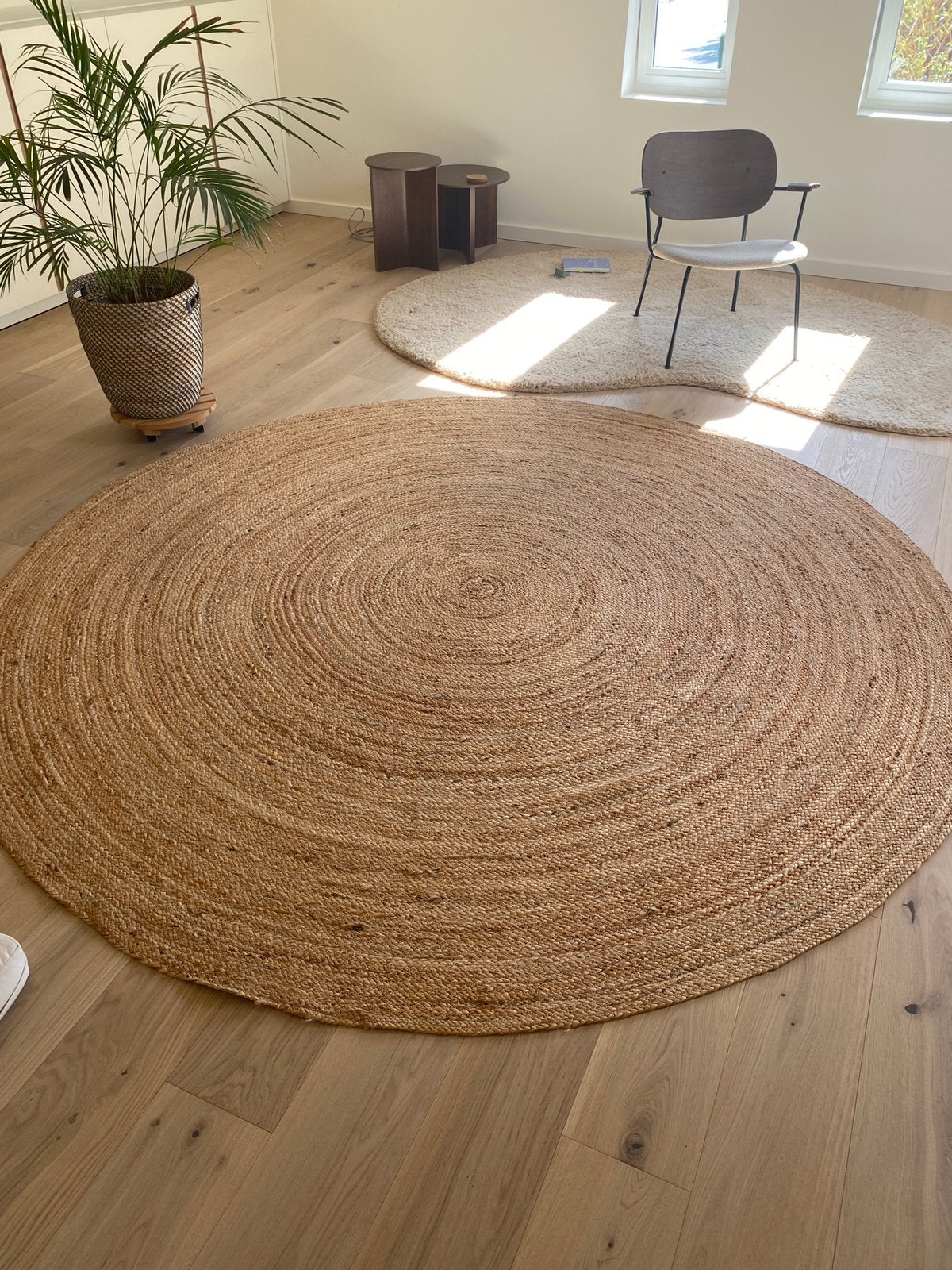 Ferm Living Eternal jute vlierkleed naturel 240 cm, Maison & Meubles, 200 cm ou plus, 200 cm ou plus, Beige, Rond