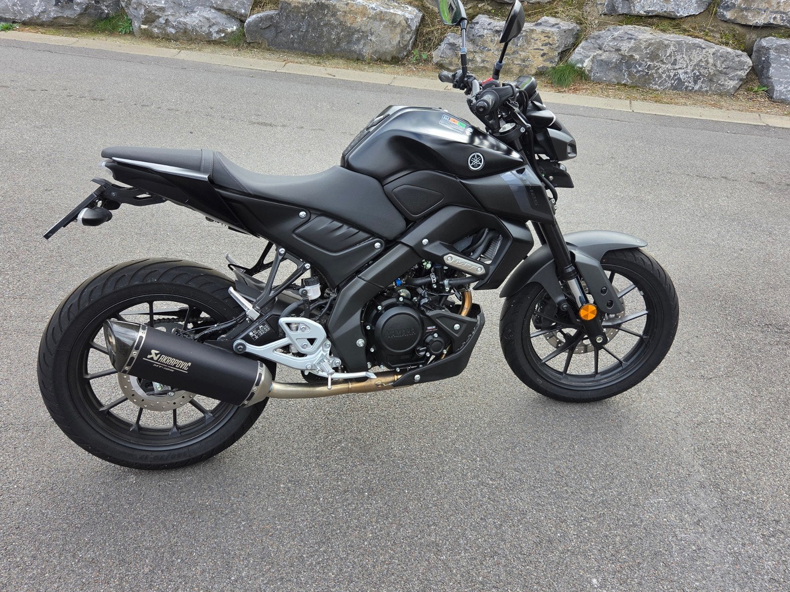 Yamaha MT 125, Motoren, Ophalen