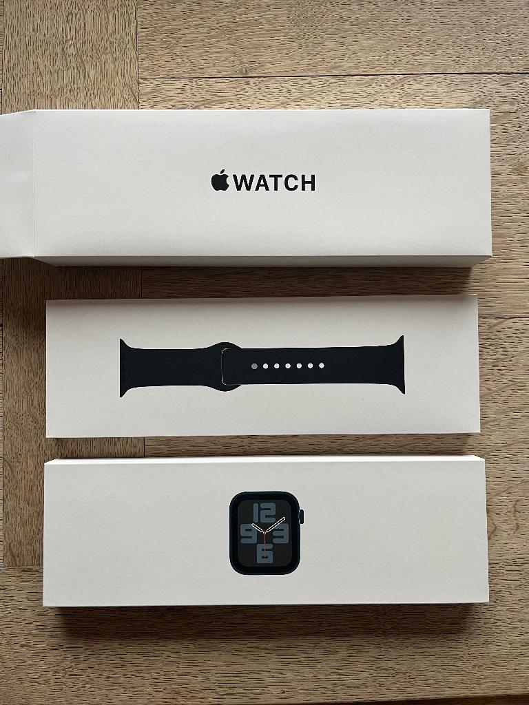 Apple Watch SE 44mm midnight blue, Neuf, Étanche, IOS, Enlèvement