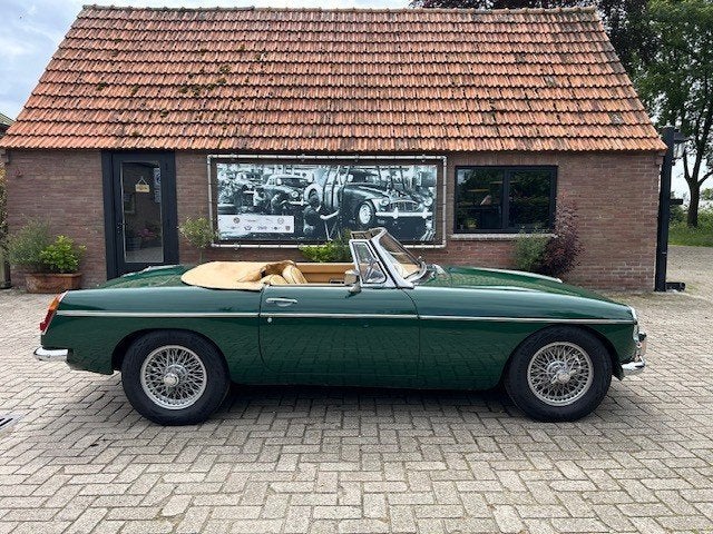 MGB Roadster, 1966, Auto's, MG, Particulier, B, Lederen bekleding, Open dak, Benzine, Cabriolet, 2 deurs, Handgeschakeld, Groen