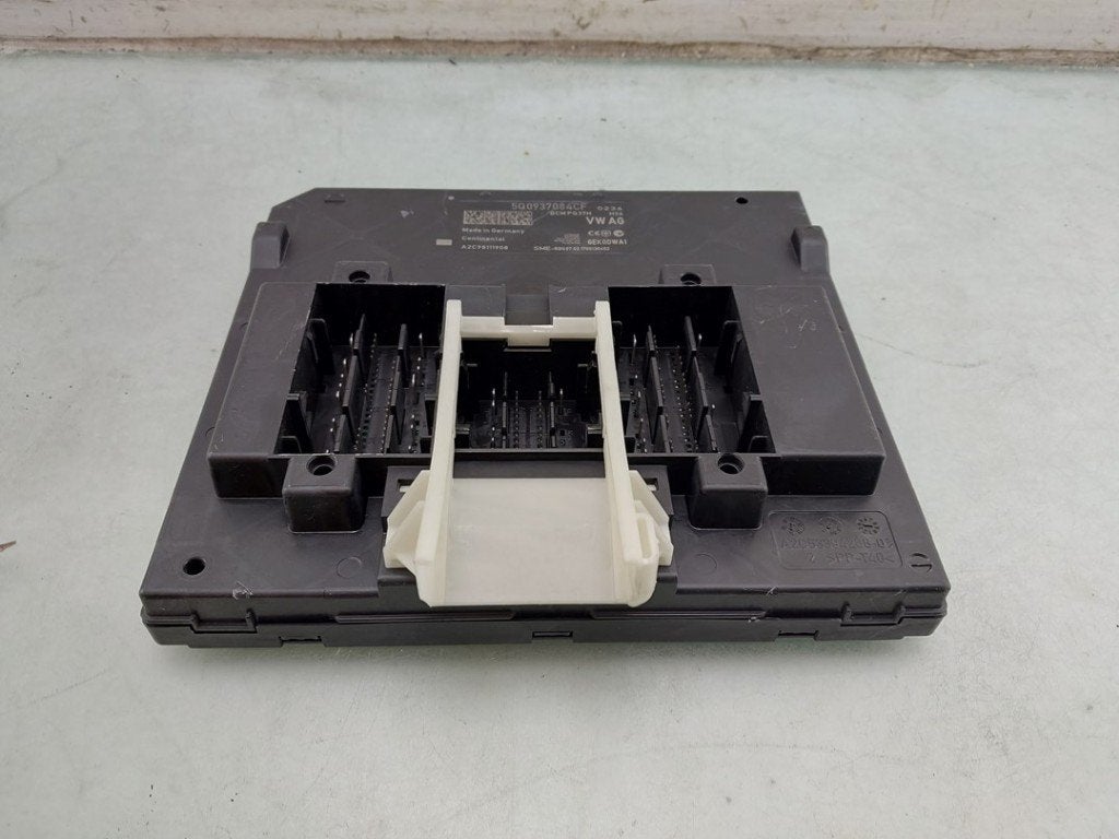 COMPUTER BODY CONTROL Seat Leon (5FB) (|5Q0937084CF|), Gebruikt, Service@seat.de, Seat Deutschland GmbH, Seat