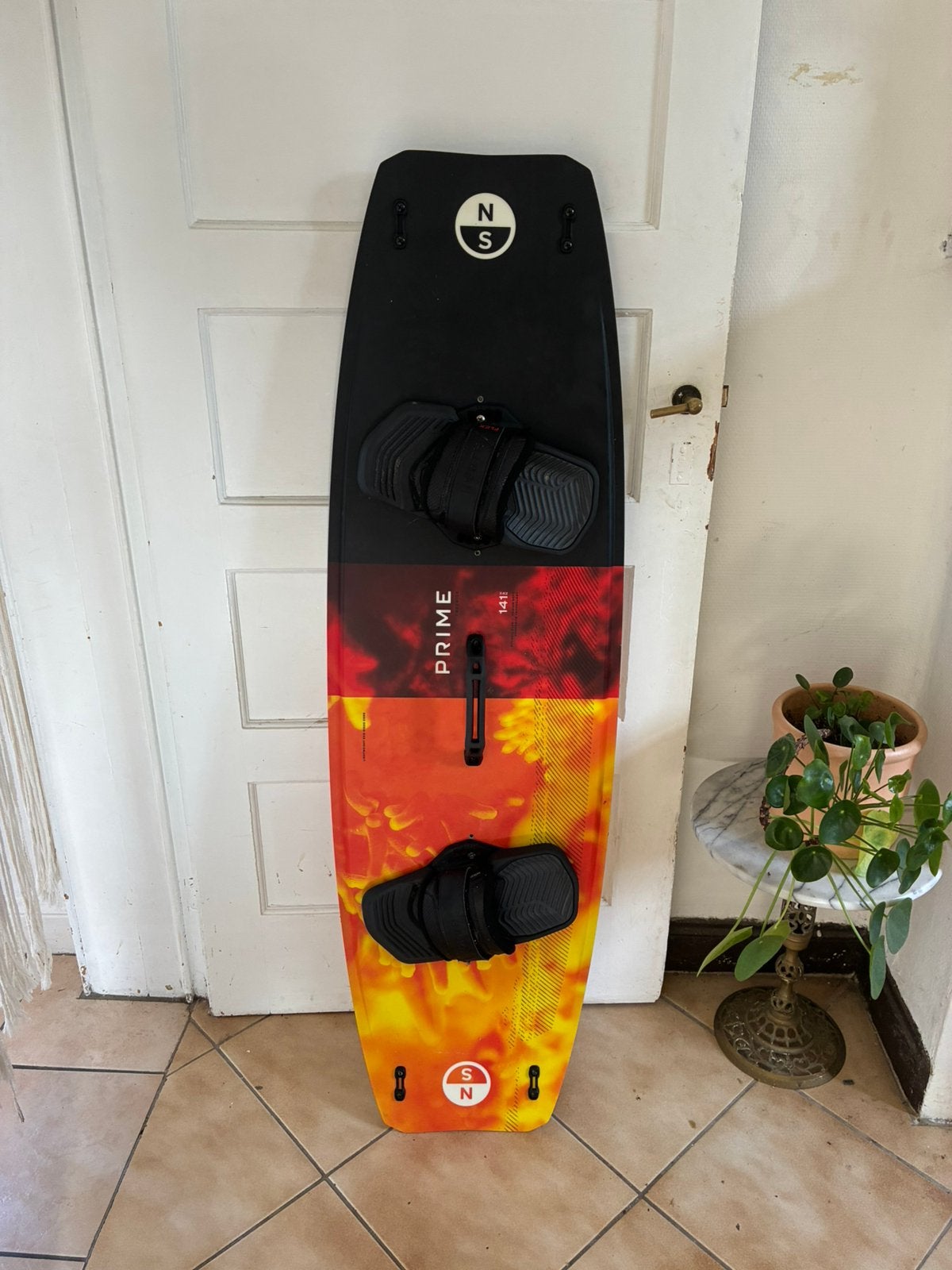 North Prime kiteboard, Sports nautiques & Bateaux, Kitesurf, Enlèvement, Comme neuf, Planche de kite