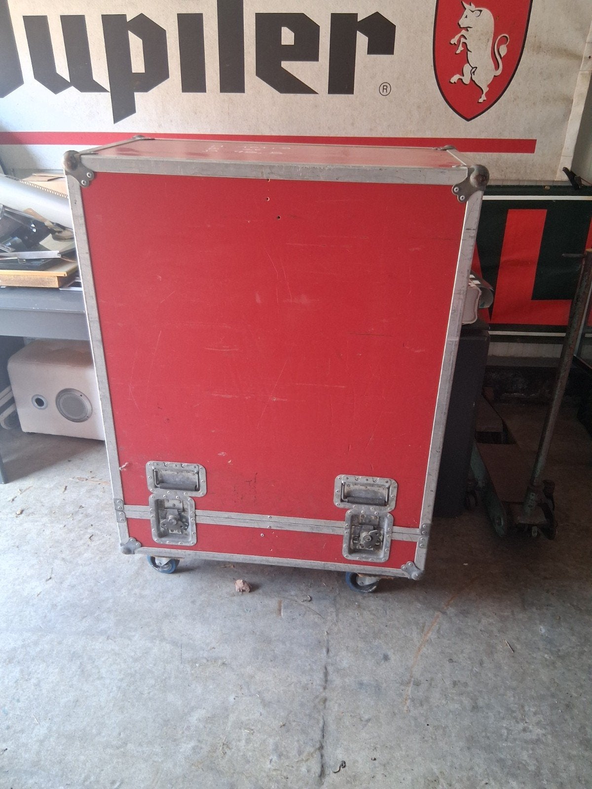 stolpcase flightcase, Ophalen, Zo goed als nieuw, Flightcase