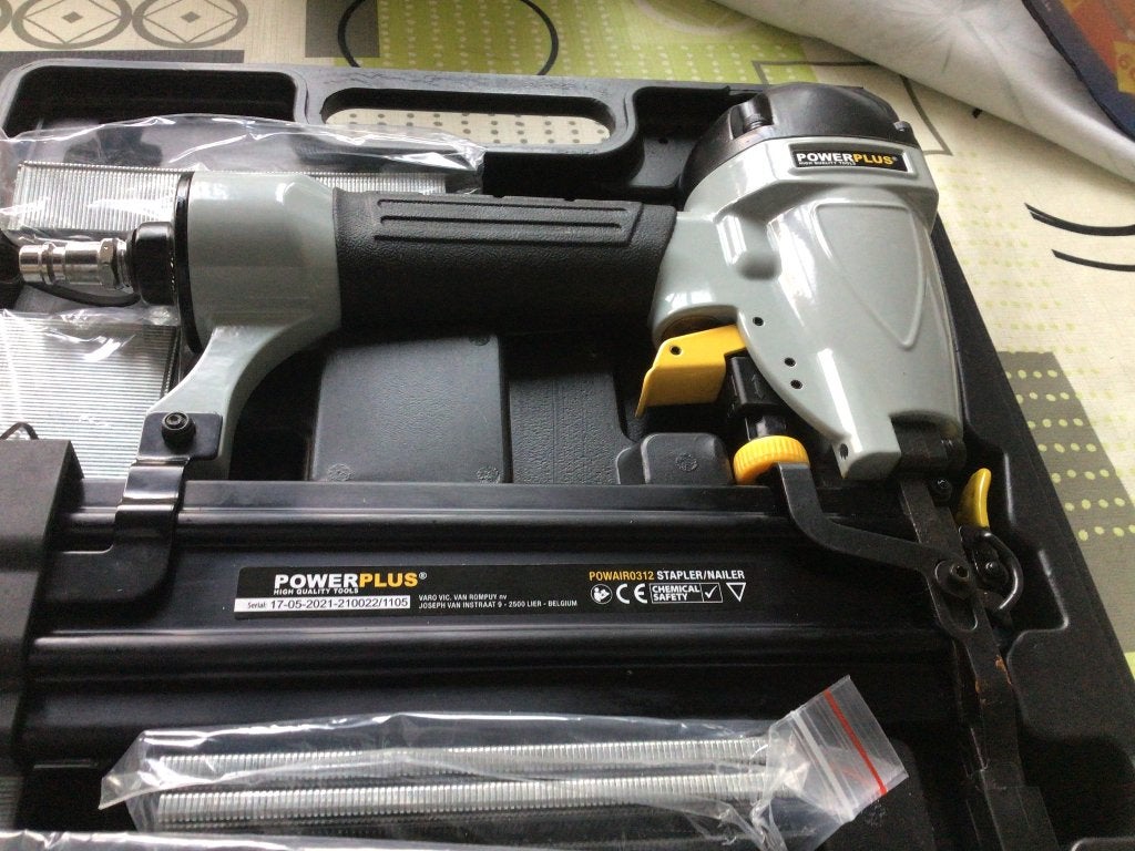Nietmachine, Ophalen, Nieuw, 6 tot 10 bar, Mobiel
