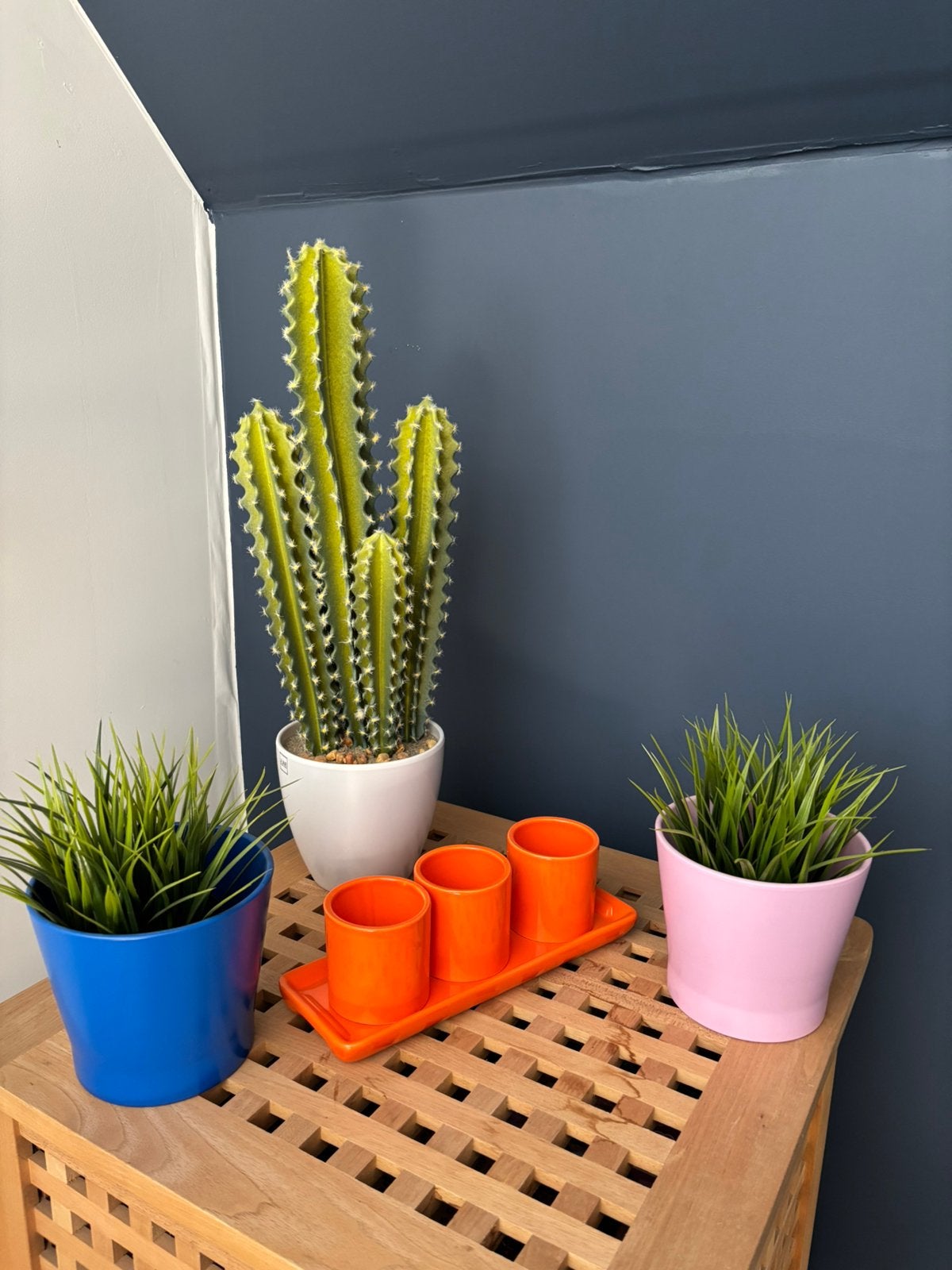 Kunststof planten en kleurrijke potjes, Tuin en Terras, Ophalen