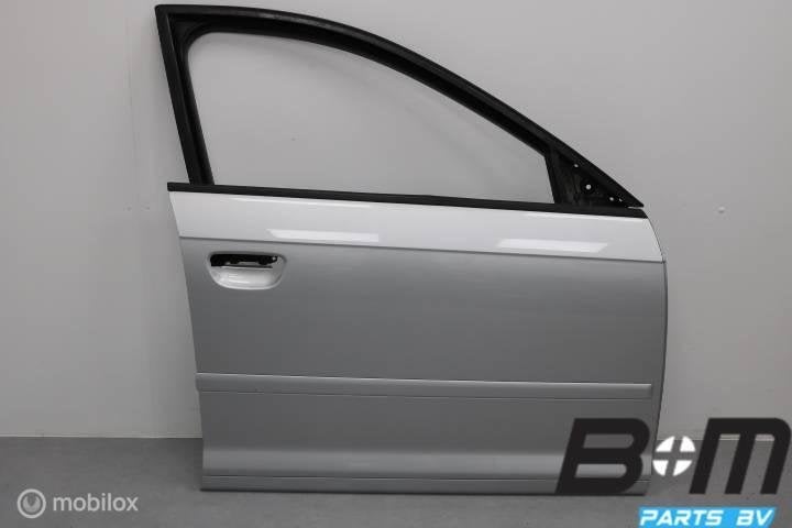 Portier rechtsvoor Audi A3 8P Sportback LX7W 8P4831052A, Utilisé