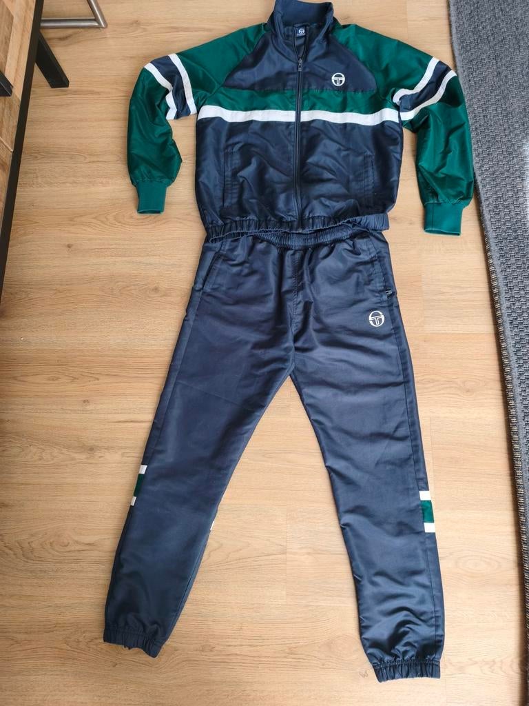 Sergio Tacchini ensemble survêtement taille M, Général, Enlèvement, Sergio tachini, Porté